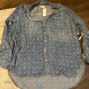 Blue chambray button up blouse with anchor design